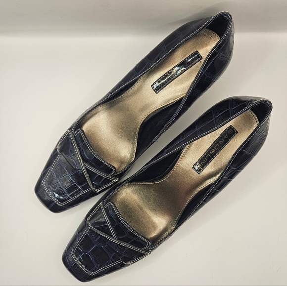 EUC Bandolino Size 9 Blue Alligator Heels - Picture 3 of 6